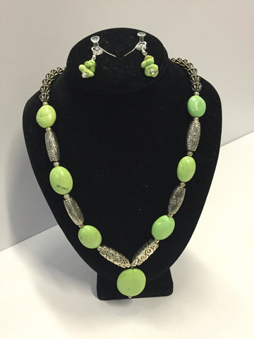Green Stone Necklace and Earrings - Set | Ms. King