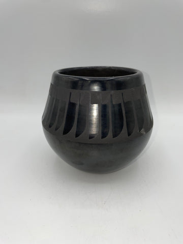 Wide Mouth Feather Black Pot | Helen Gutierrez San Ildefonso Pueblo Pottery